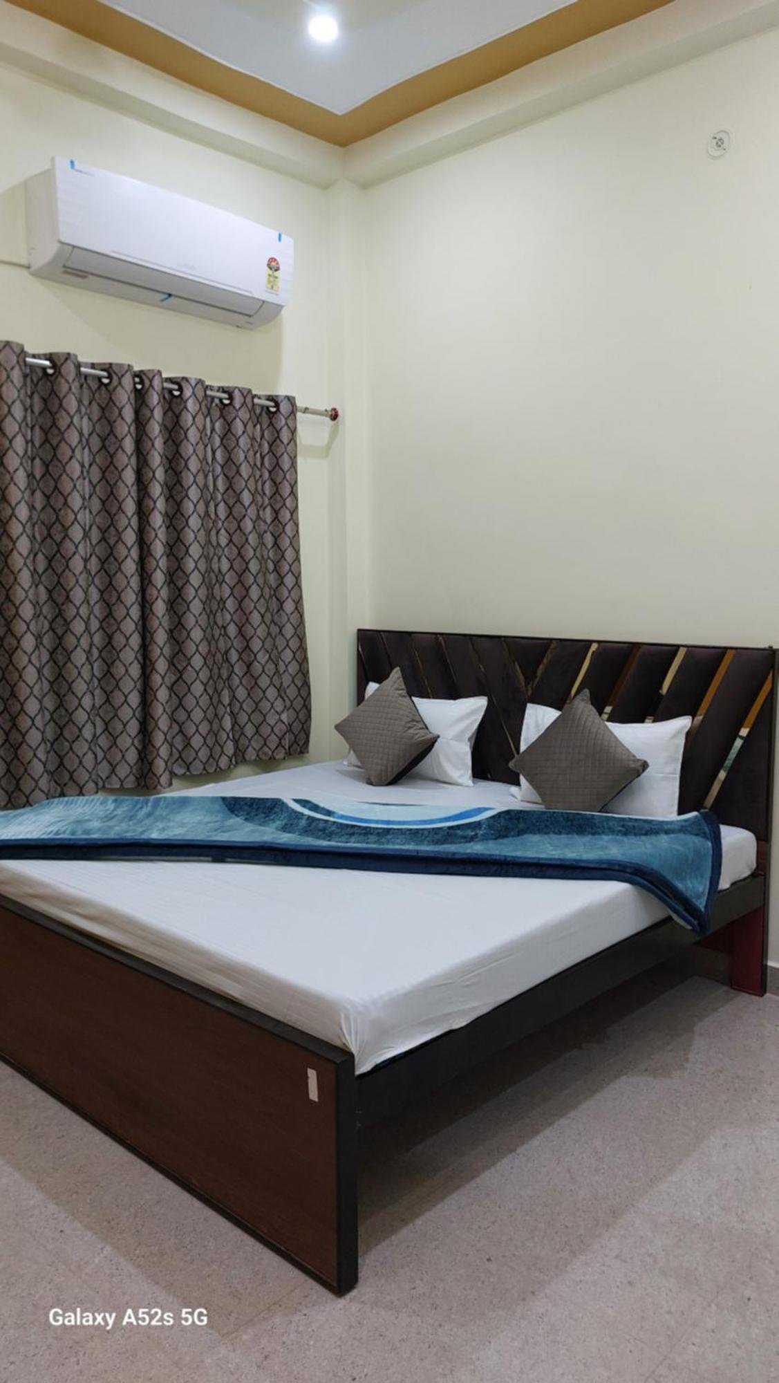 Narayani Paying Guest House Varanasi Exterior foto