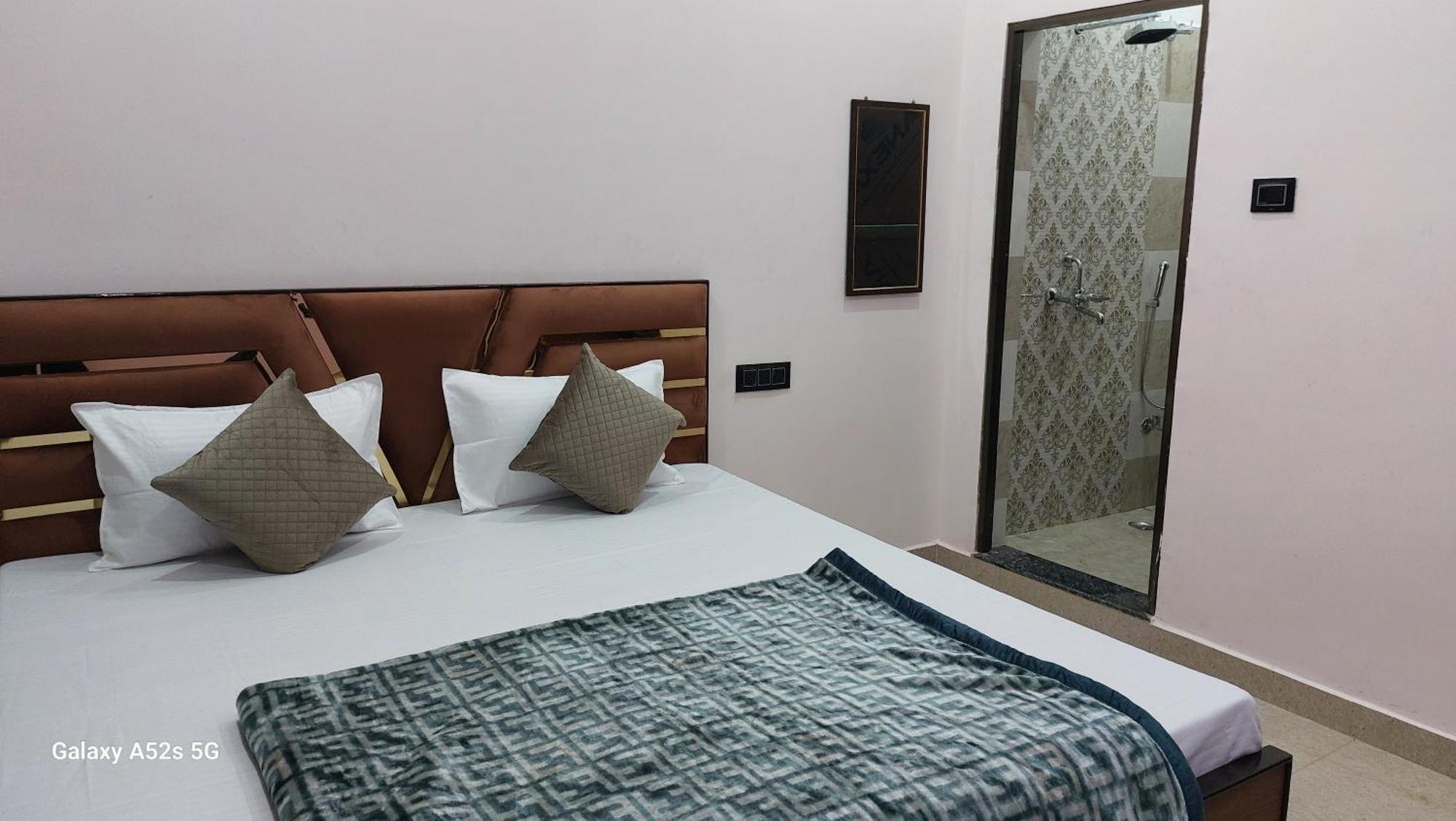 Narayani Paying Guest House Varanasi Exterior foto