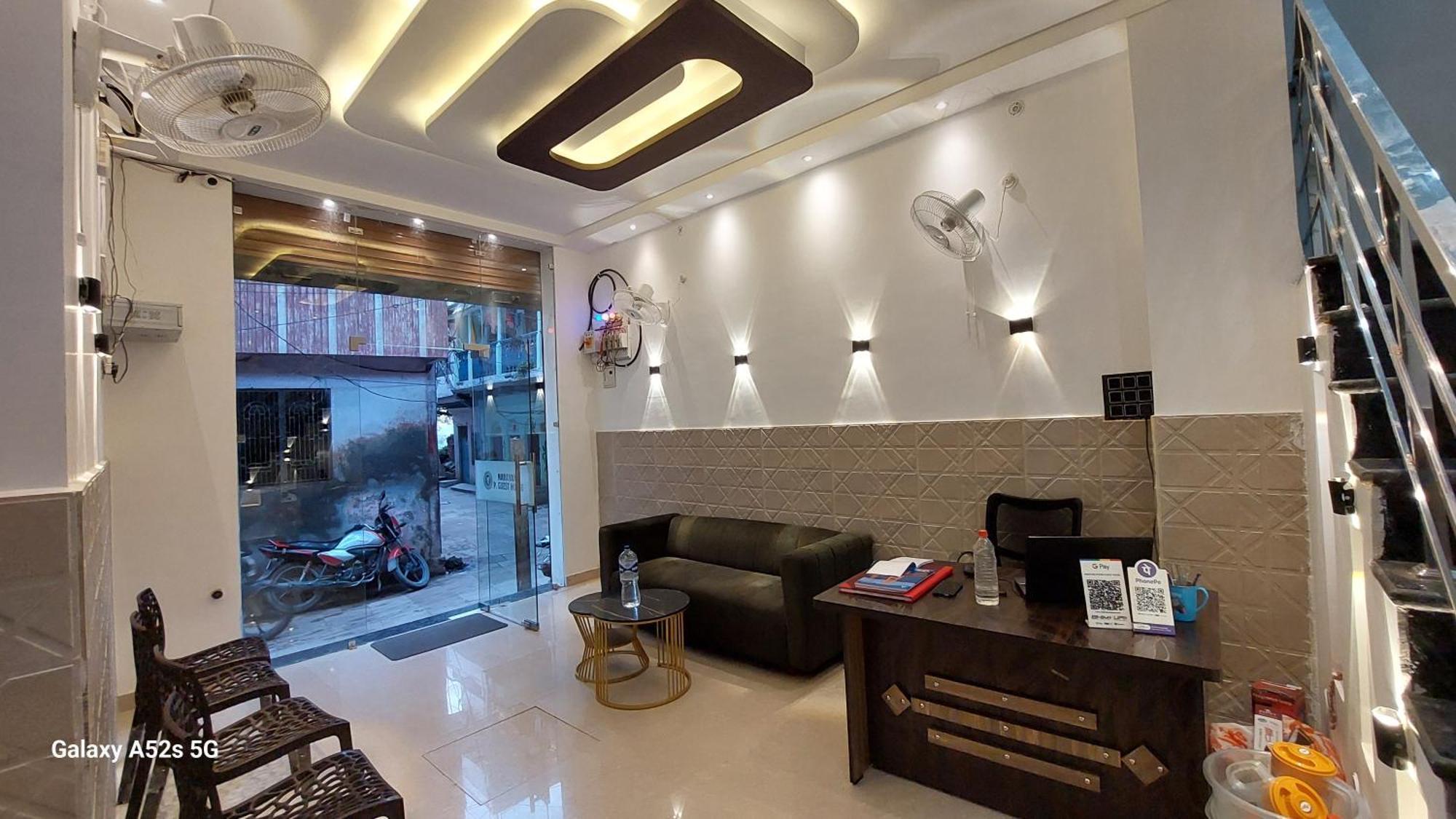 Narayani Paying Guest House Varanasi Exterior foto